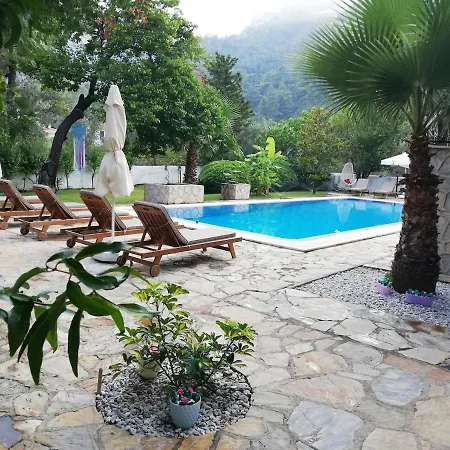 Dantella Villa *