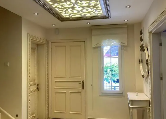 Dantella Villa *